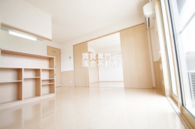 【居間・リビング】 | FLORAⅡ | ゆったりとした清潔感のあるリビング