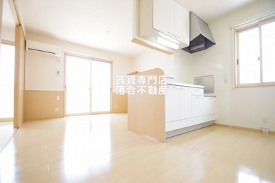 【居間・リビング】 | FLORAⅡ | 明るくて広々としたリビング♪