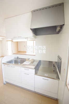 【キッチン】 | FLORAⅡ | お料理しやすい人気のカウンターキッチン♪