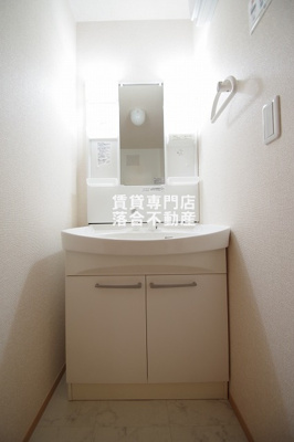 【独立洗面台】 | FLORAⅡ | 使いやすい独立洗面台