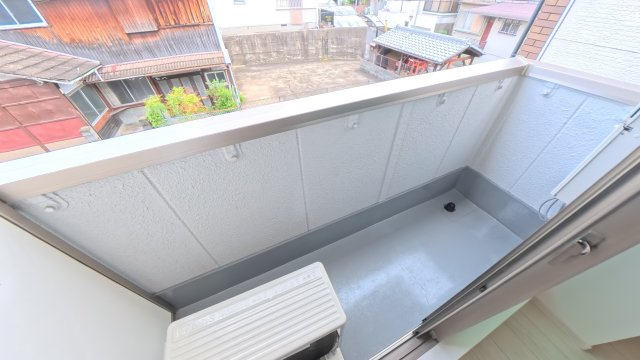 オーシャンズ西向日のバルコニー|参考写真