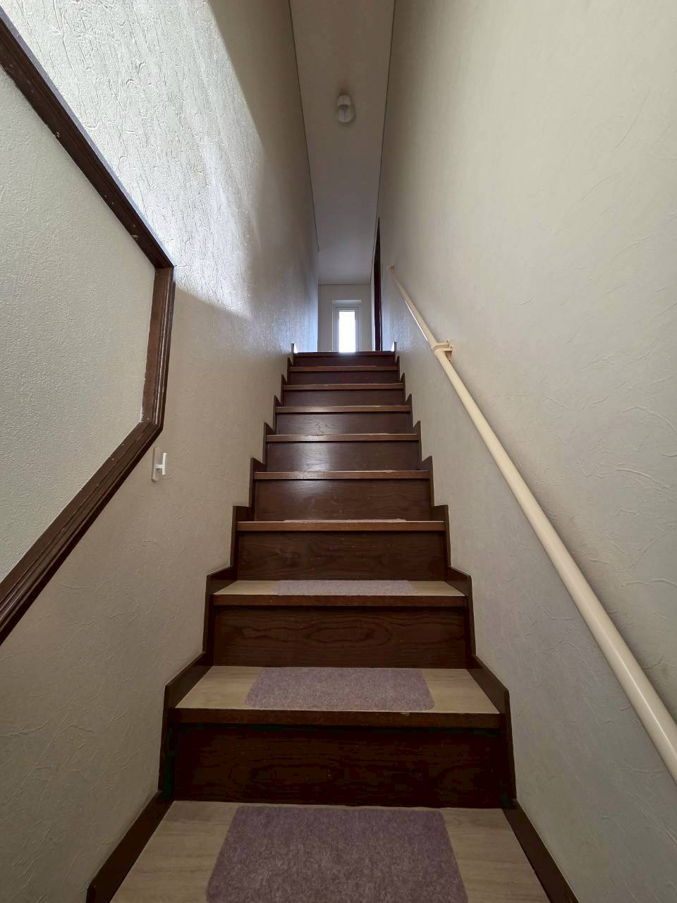 文苑2丁目　中古住宅の内装