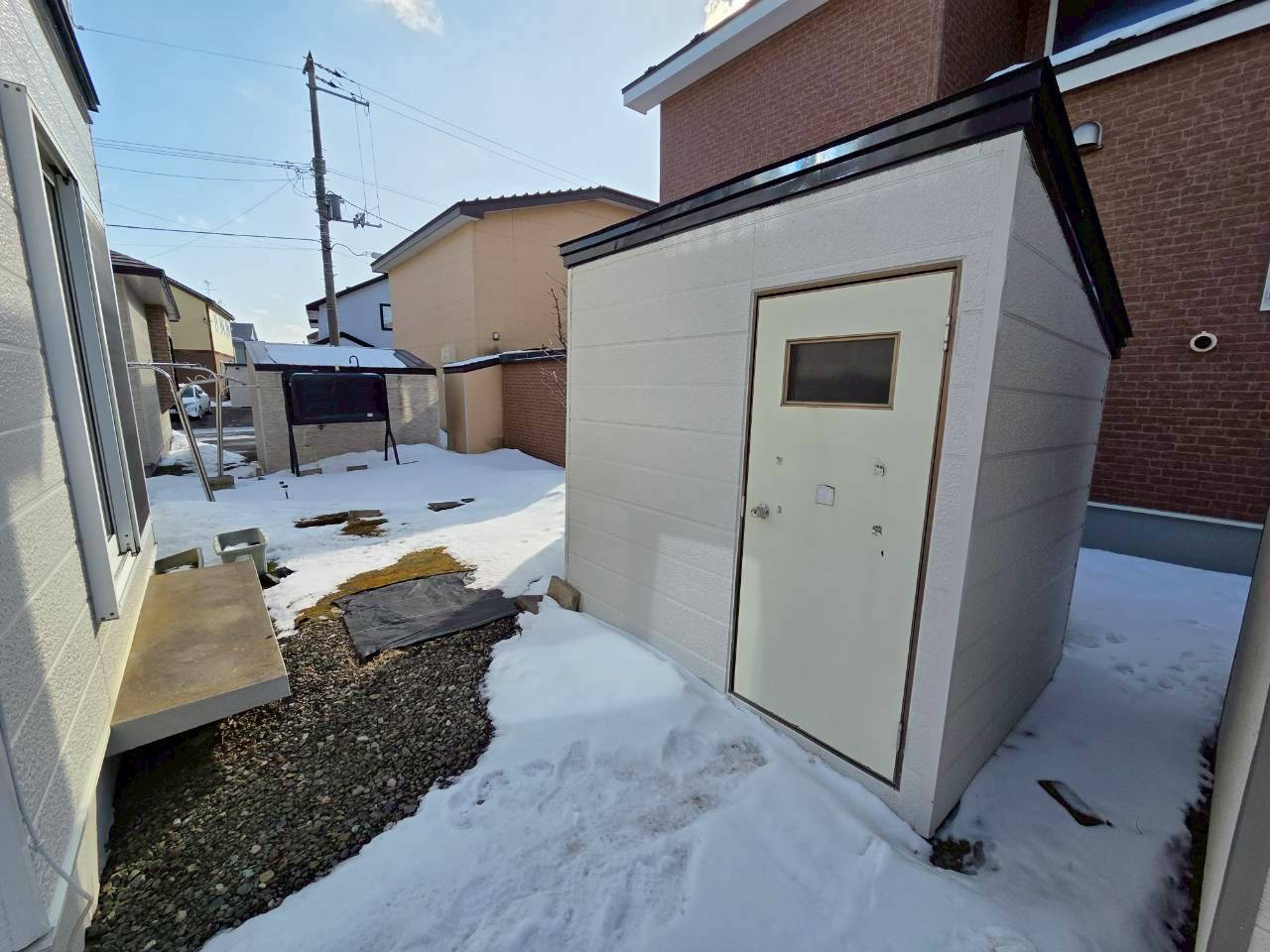 文苑2丁目　中古住宅の庭|物置あります！