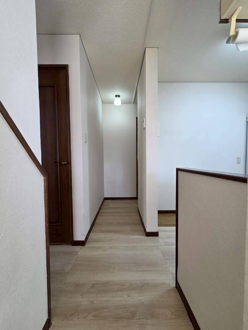 文苑2丁目　中古住宅の内装