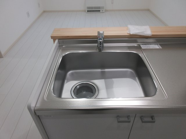 帯広市西六条南２９丁目のアパートのキッチン