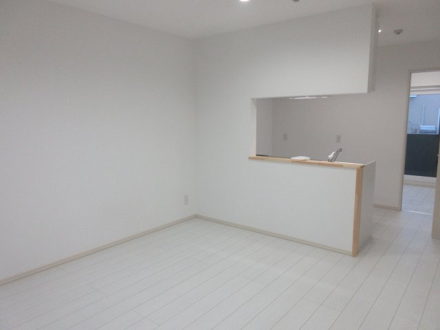 帯広市西六条南２９丁目のアパートの居間・リビング