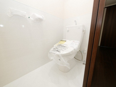 【トイレ】 | Live Flat桜宮 | 落ち着いた色調のトイレです