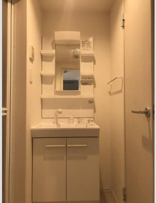 パークフラッツ博多吉塚　11階の洗面所|現状優先です。