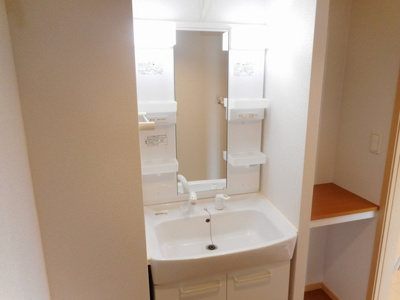 【独立洗面台】 | ベルラおおつ野 | 洗面所