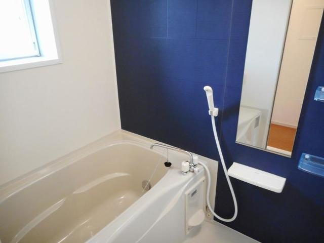 ブラマソーレＡの浴室|バス