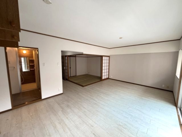 メゾンドカスカード六甲の居間・リビング
