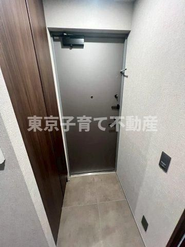 アローズ茗荷谷の玄関
