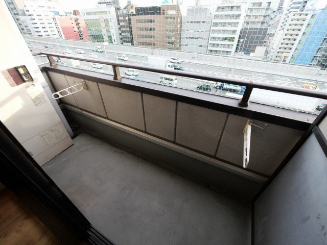 ミストラル本町ウエストのバルコニー