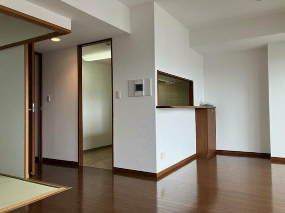 【居間・リビング】