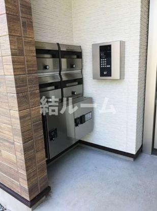 練馬区平和台２丁目のアパートのエントランス