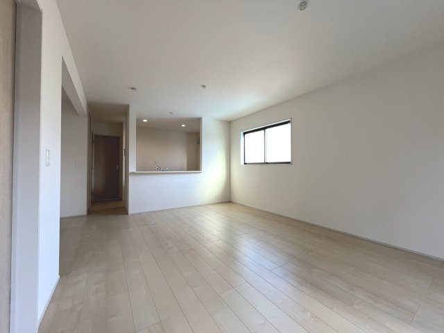 羽村市小作台4丁目　新築戸建全6棟の居間・リビング|LDK16帖