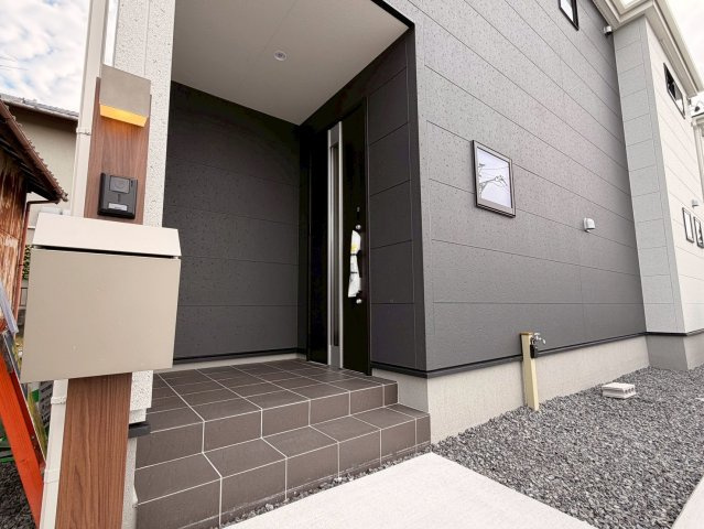 牧之原市静波／2期　新築戸建の玄関