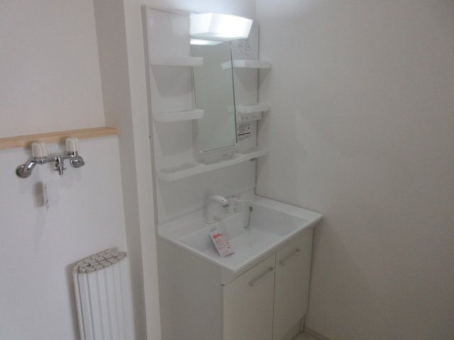 R Squareの独立洗面台