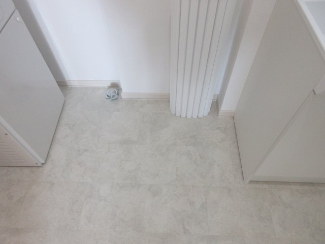 R Squareの洗面所