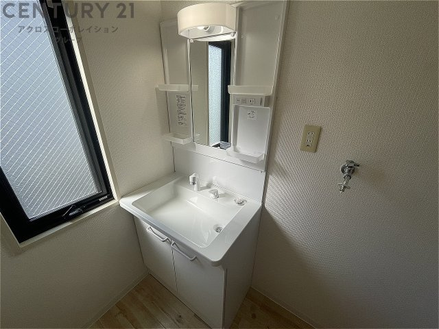 独立洗面化粧台付きでおすすめです！