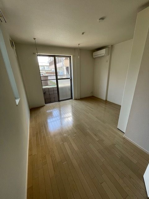 モンシャーメゾン の居間・リビング