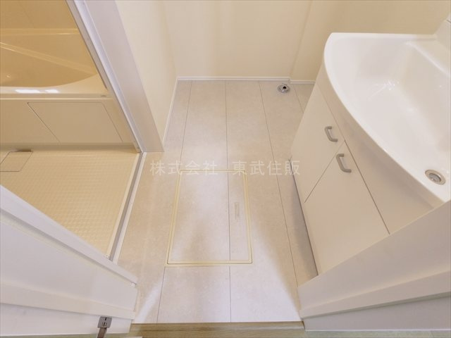 【脱衣所】 | 志木市中宗岡２丁目　全１棟 | 洗面室