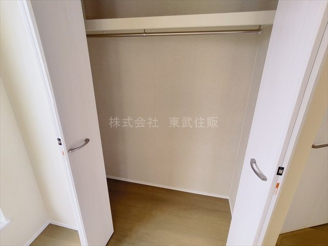 【収納】 | 志木市中宗岡２丁目　全１棟 | 洋室5.25帖収納