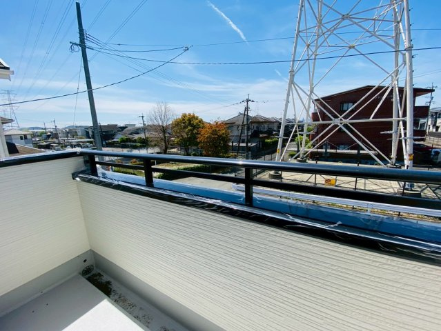 よかタウン／菊陽町沖野3丁目2期／1号棟のバルコニー|落ち着いた時間を過ごせるバルコニーです