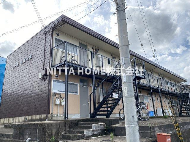 コーポ小谷ヶ丘のエントランス|軽量鉄骨造2階建ての物件です＊