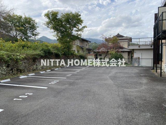 コーポ小谷ヶ丘の駐車場|駐車場１台無料付きです◎