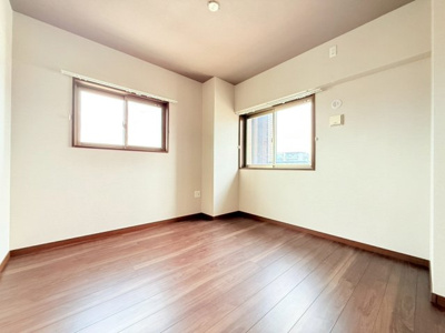 【洋室】 | 霧島市国分中央3丁目 サンパーク国分中央レジデンス