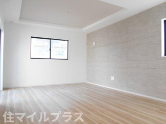 【居間・リビング】 | 郡山市安積町笹川新築一戸建て2棟 | こちらの居間で趣味の時間をお楽しみください