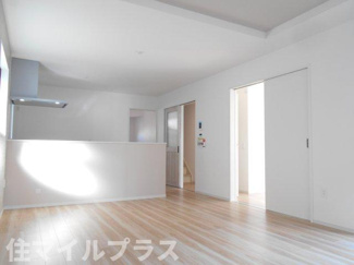 【居間・リビング】 | 郡山市安積町笹川新築一戸建て2棟 | おしゃれな居間です