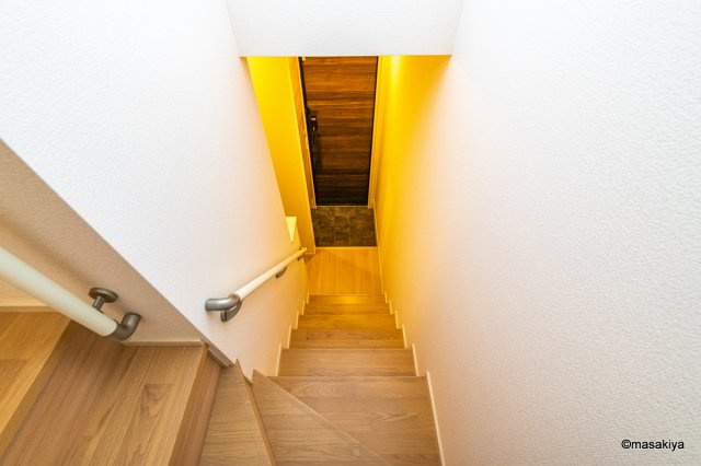 ルミエール・Kの玄関