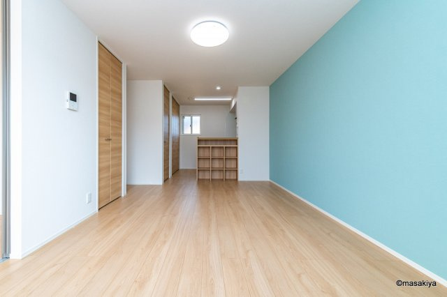 ルミエール・Kの居間・リビング