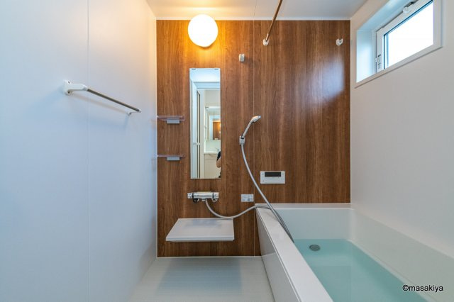 ルミエール・Kの浴室