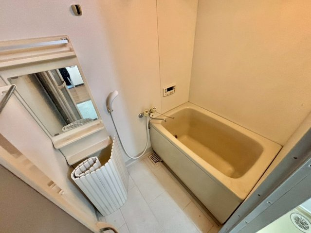 ノーブル今在家の浴室