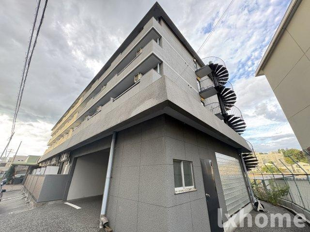 イーズ南春日丘