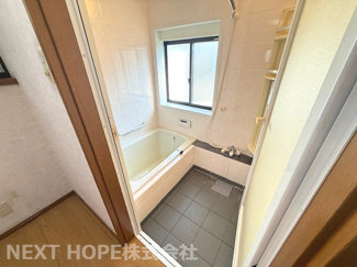 【浴室】 | 尼崎市菜切山町中古戸建 | 浴室です♪一日の疲れを癒してくれます！！窓も有るので換気も十分に行えます！！