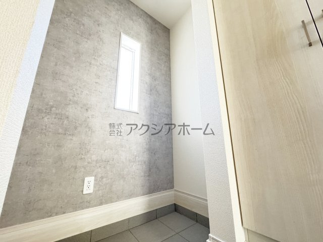入間市下藤沢５丁目・全13棟　新築一戸建　1号棟　の玄関|土間収納
