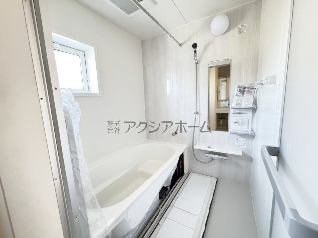 入間市下藤沢５丁目・全13棟　新築一戸建　1号棟　の浴室|1坪サイズ・浴室乾燥機付ユニットバスで一日の疲れを癒しましょう♪