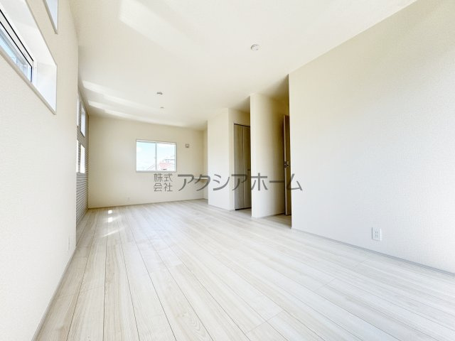 入間市下藤沢５丁目・全13棟　新築一戸建　1号棟　の子供部屋|洋室　11.12帖（間仕切り使用で2部屋へ変更可能）