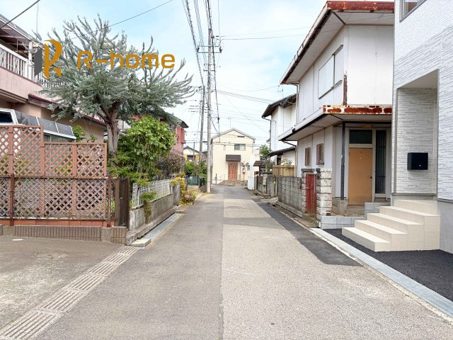 つくば市高見原第18　新築戸建て　1号棟の前面道路含む現地写真|堂々！建物完成♪実際のお部屋をご見学可能です♪
ご見学が一番の資料！お気軽にお問い合わせ下さい♪
