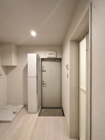 川崎市多摩区生田５丁目のアパートの玄関