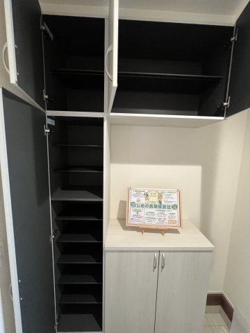 羽村市小作台4丁目　新築戸建全6棟の収納|収納たっぷりシューズボックス付き☆