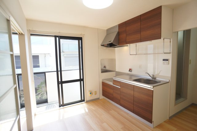 サンコート新大宮Ｂの居間・リビング