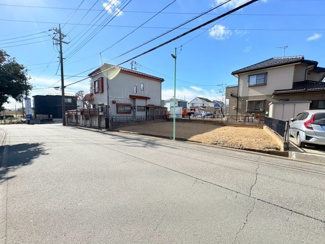 【前面道路含む現地写真】 | 川越市小堤　建築条件なし売地　東武東上線『鶴ヶ島駅』徒歩33分　【名細小学区】