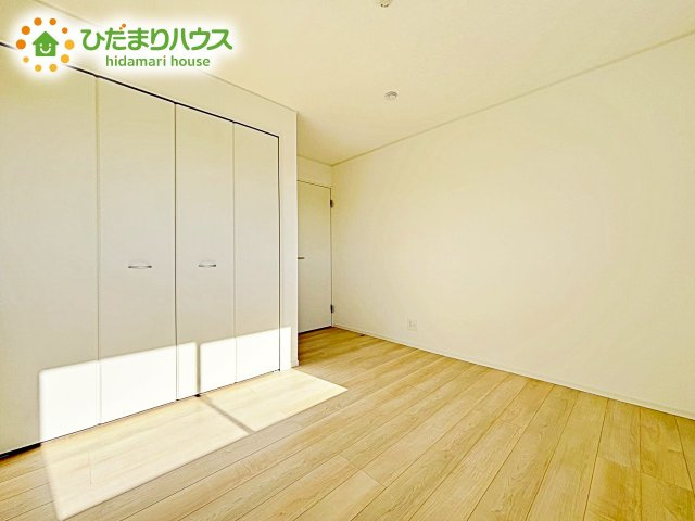 【洋室】 | ひたちなか市磯崎町第3　新築戸建　2号棟 | お子様の成長に合わせて、自由に模様替えできるように考えた、シンプルな洋室。
