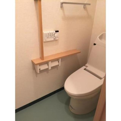 【トイレ】 | セジョリチセ台町 | ※写真は同タイプ住戸です。