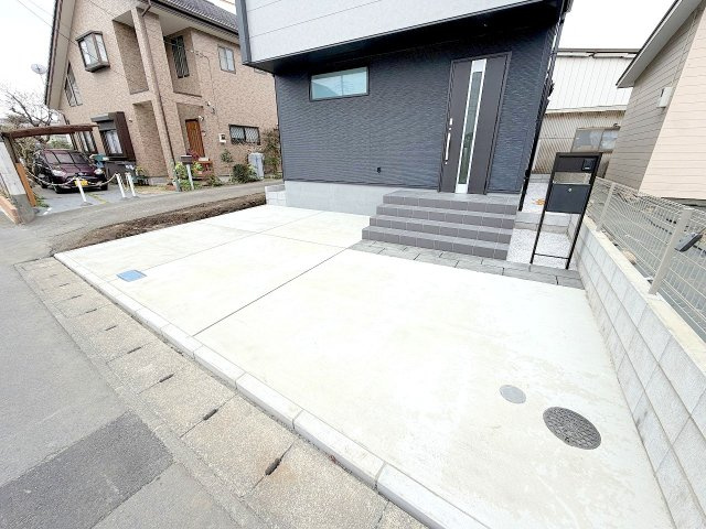 福生市熊川　新築戸建て　全1棟の駐車場